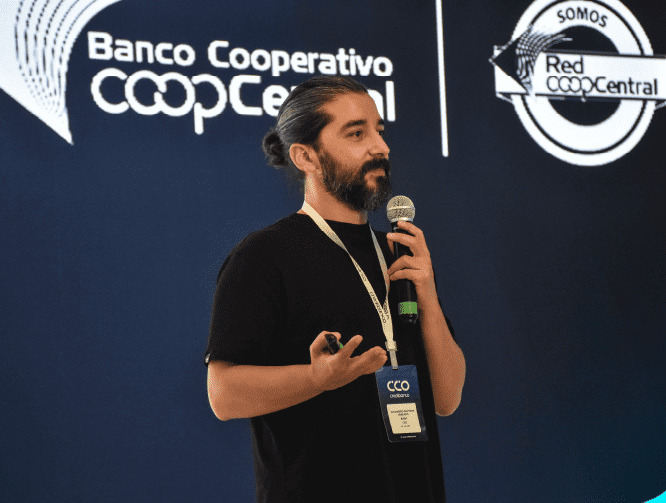 Mesa de trabajo 1 copia 11