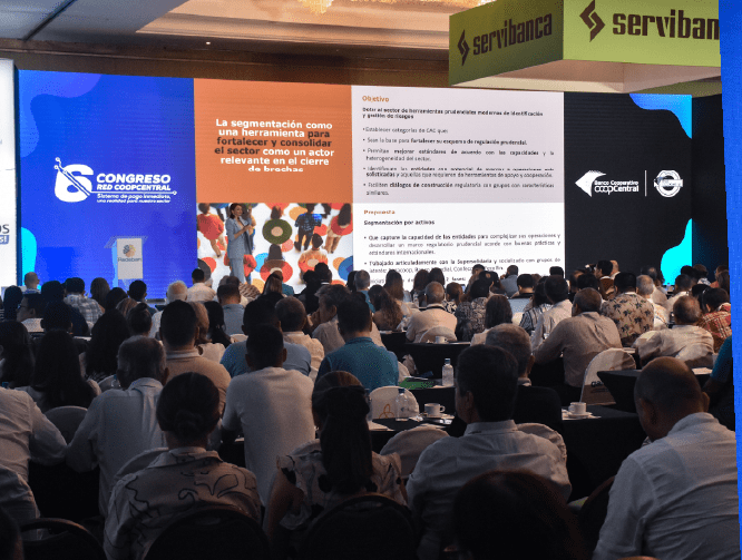 Mesa de trabajo 1 copia 7