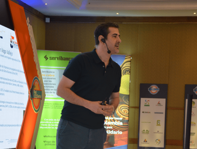 Mesa de trabajo 1 copia 9