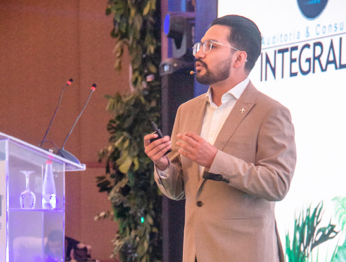 Mesa de trabajo 1 copia 192x-100