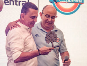 Mesa de trabajo 1 copia 202x-100